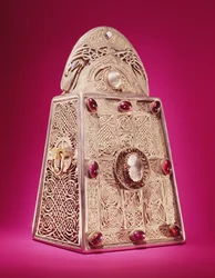 Das Heiligtum der Glocke des heiligen Patrick, aus Armagh, Irland, ca. 1100